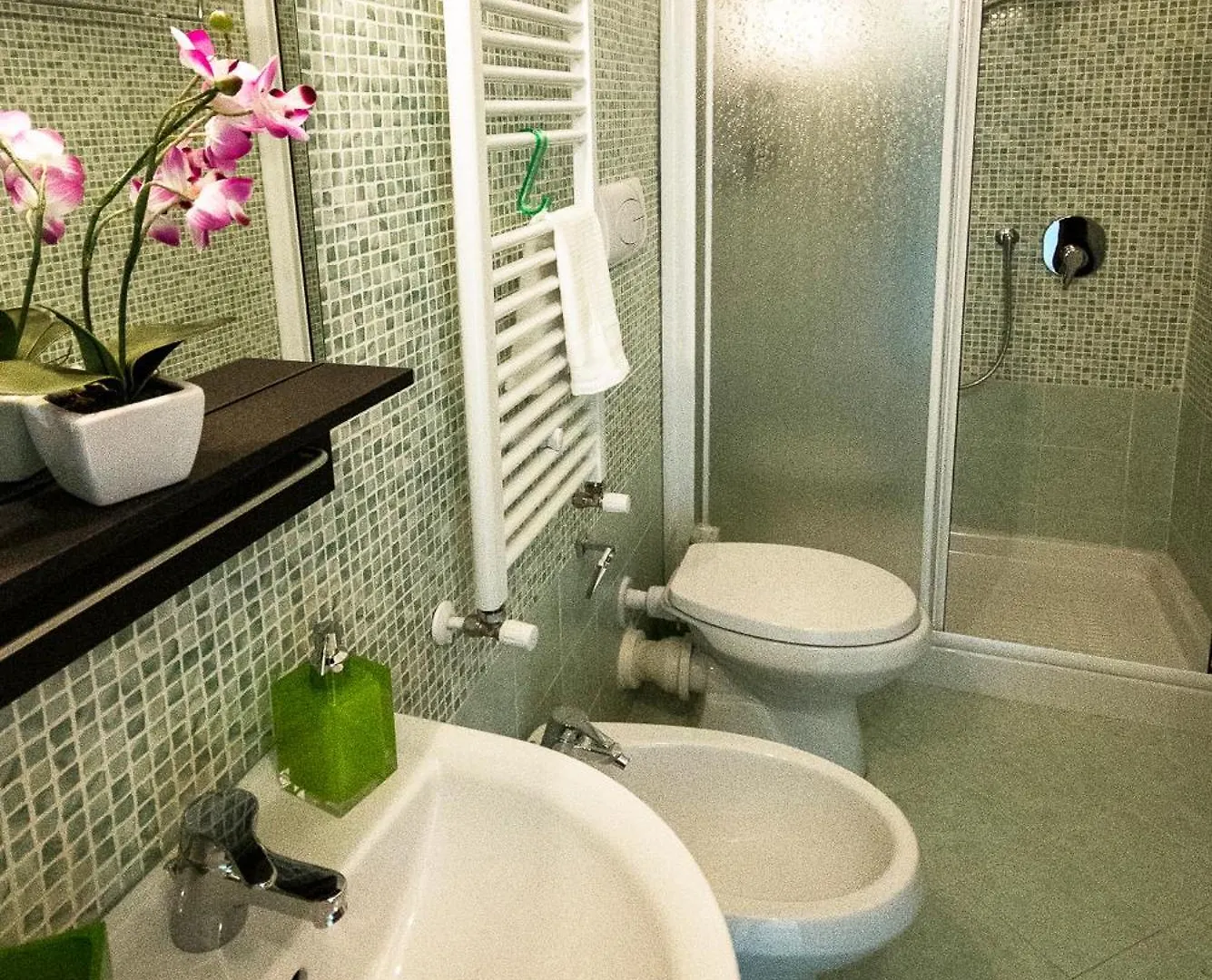 Ad Duas Lauros Bed & Breakfast Rome Italy